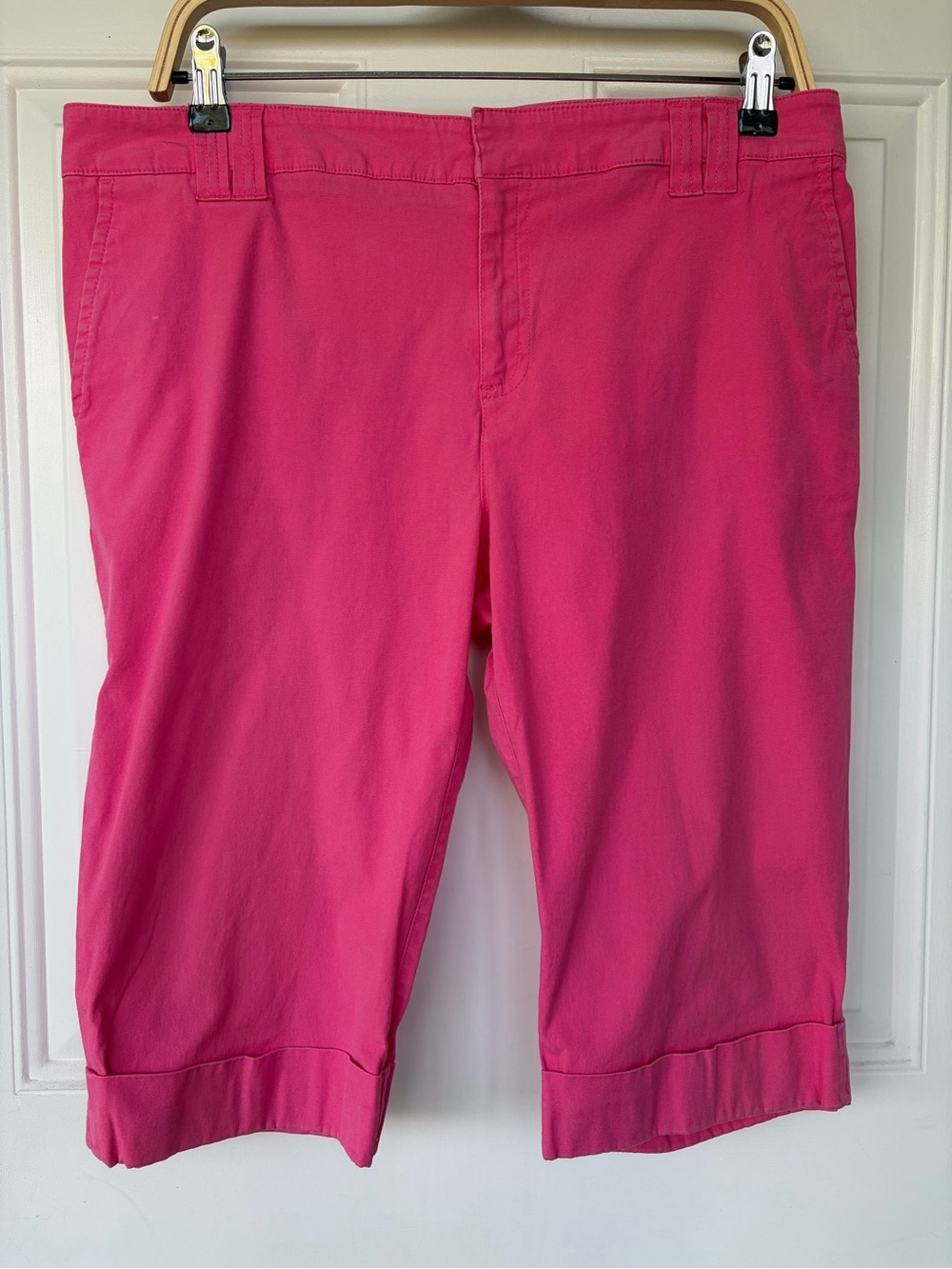 •IZOD• Petite Stretch Pink Bermuda Shorts Size 12P